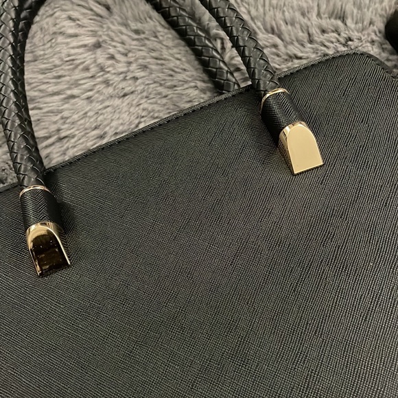 NWOT Black Textured Handbag w/ Removable Strap - Picture 3 of 10